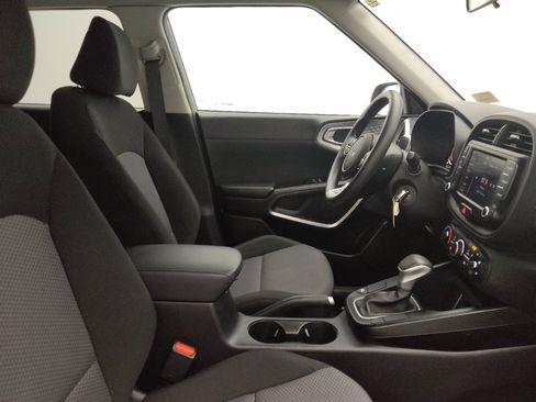 Used 2023 Kia Soul LX FWD image 21