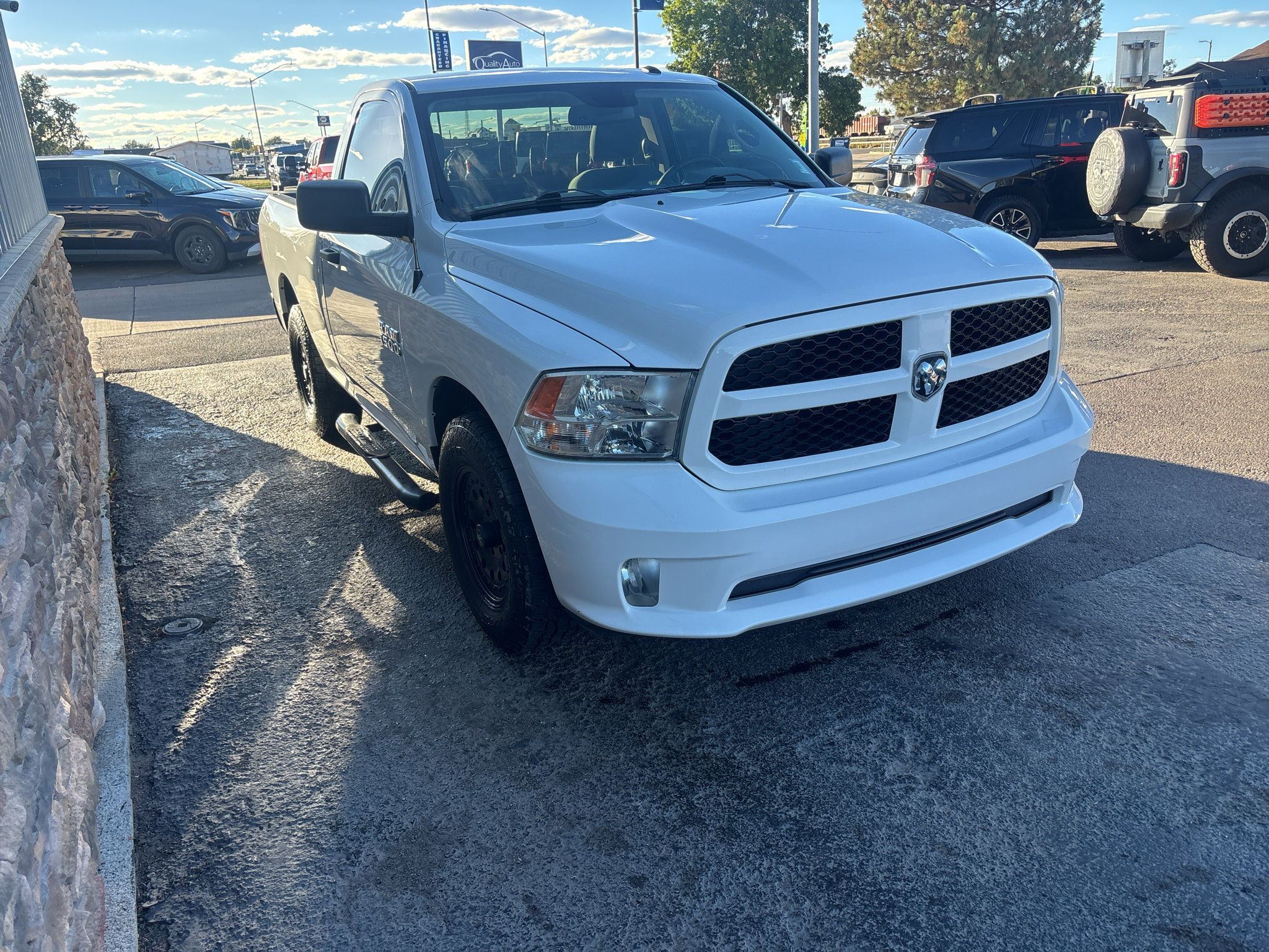 Used 2018 RAM 1500 Express RWD image 4