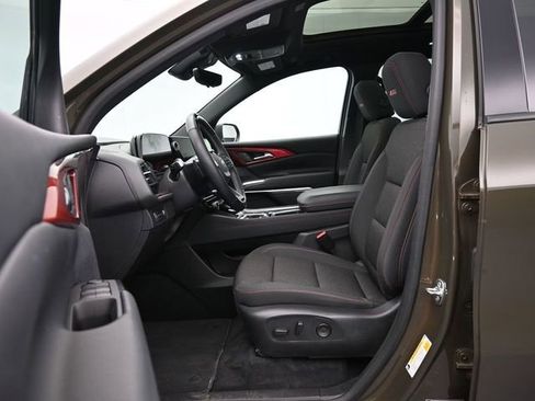 Used 2024 Chevrolet Traverse Z71 w/ Enhanced Driving Package image 40