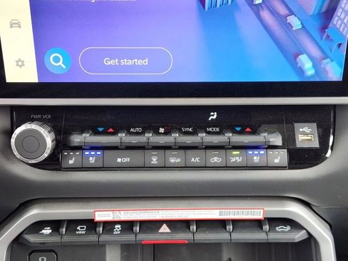 New 2025 Toyota Tundra Platinum AWD/4WD image 18