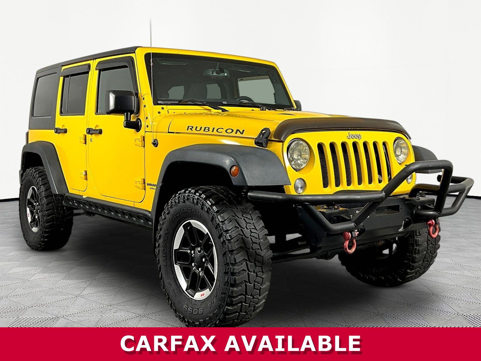 Used 2015 Jeep Wrangler Unlimited Rubicon w/ Connectivity Group AWD/4WD image 3