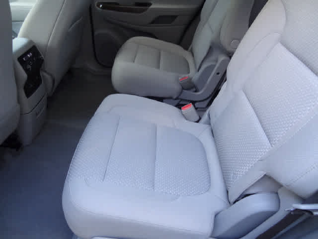 Used 2023 GMC Acadia SLE w/ Driver Convenience Package FWD image 7