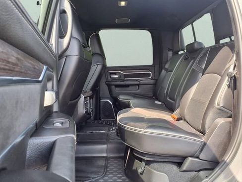 Used 2025 RAM 2500 Laramie w/ Night Edition AWD/4WD image 9