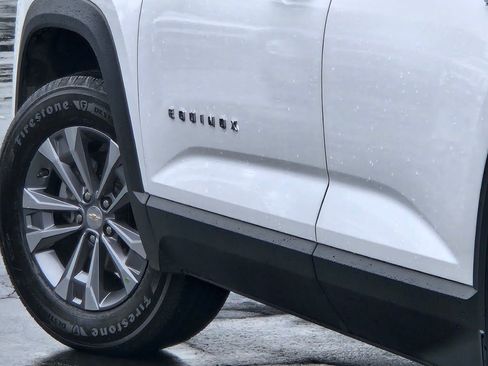 Certified 2025 Chevrolet Equinox LT FWD image 15