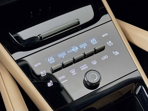 Certified 2026 Porsche Cayenne Coupe AWD/4WD image 21