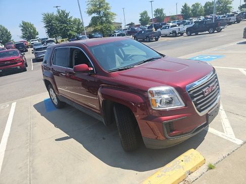 Used 2016 GMC Terrain SLE FWD image 2