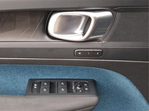 Certified 2023 Volvo C40 P8 Recharge Plus image 11