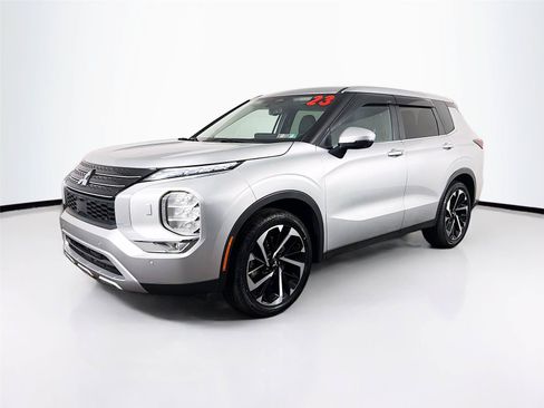 Used 2023 Mitsubishi Outlander SE AWD/4WD image 7