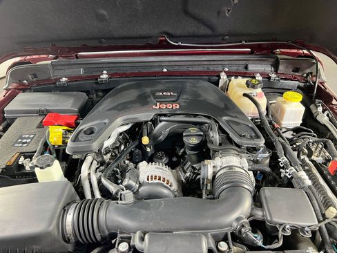 Used 2021 Jeep Gladiator Sport w/ Trailer Tow Package AWD/4WD image 26