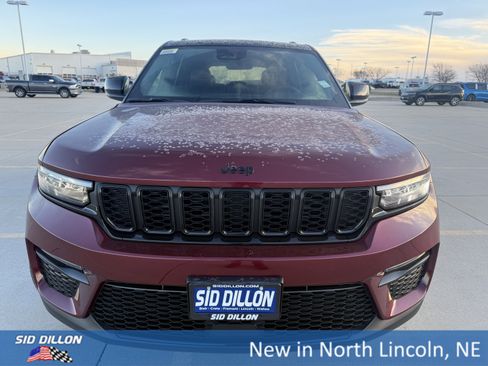 New 2025 Jeep Grand Cherokee Limited image 3