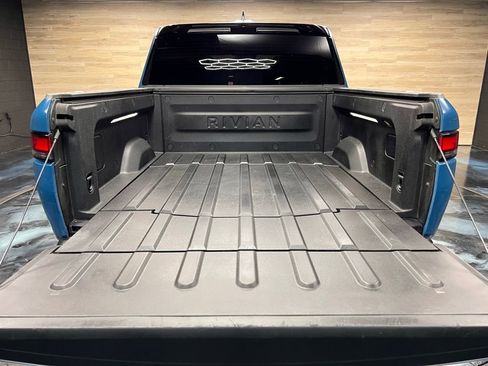 Used 2025 Rivian R1T Adventure image 13