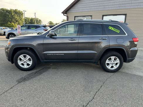 Used 2016 Jeep Grand Cherokee Laredo w/ Quick Order Package 23E AWD/4WD image 8