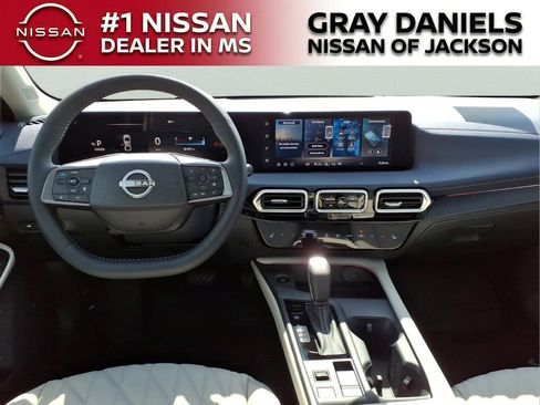 New 2026 Nissan Sentra SV FWD image 8