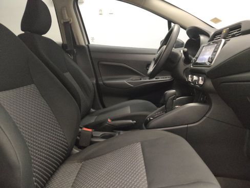 Used 2021 Nissan Versa S FWD image 21