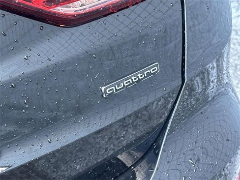 Certified 2025 Audi Q3 2.0T Premium w/ Convenience Package image 13