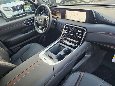 New 2026 Nissan Armada SL image 31