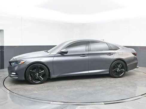 Used 2019 Honda Accord Sport image 11