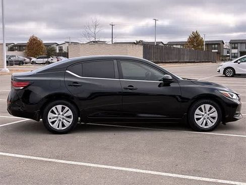 Used 2021 Nissan Sentra S image 7