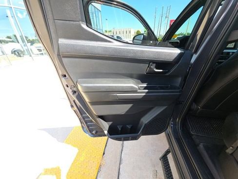 Used 2025 Toyota Tacoma SR5 image 22