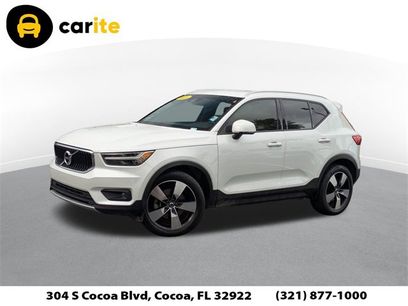 Used 2021 Volvo XC40 T4 Momentum