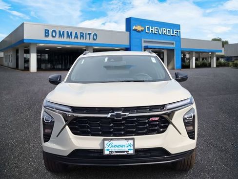 New 2026 Chevrolet Trax RS w/ Sunroof Package image 5