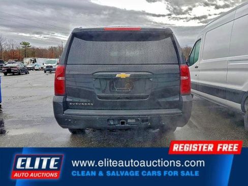 Used 2019 Chevrolet Suburban LT image 11