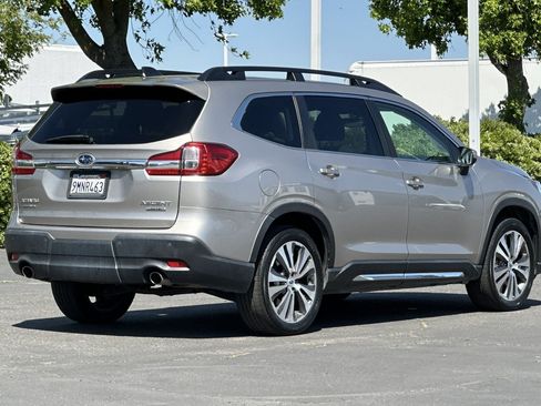 Used 2019 Subaru Ascent Limited AWD/4WD image 4