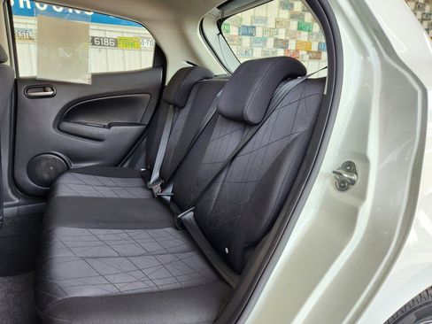 Used 2012 MAZDA MAZDA2 Sport FWD image 6