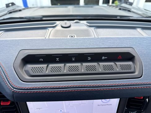New 2025 Ford Bronco Raptor w/ Interior Carbon Fiber Pack AWD/4WD image 38