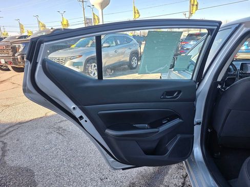 Used 2023 Nissan Altima 2.5 SV image 26