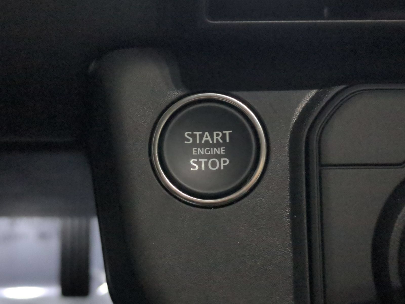 New 2026 Land Rover Defender 110 Trophy Edition AWD/4WD image 23