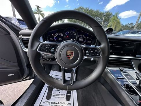 Used 2017 Porsche Panamera 4S AWD/4WD image 22