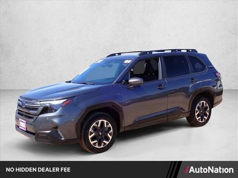 Certified 2025 Subaru Forester Premium AWD/4WD image 1