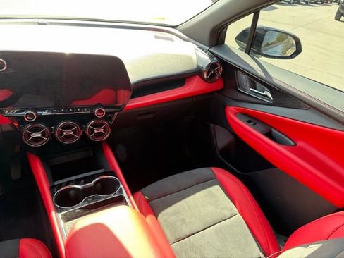 Used 2024 Chevrolet Blazer EV RS image 14