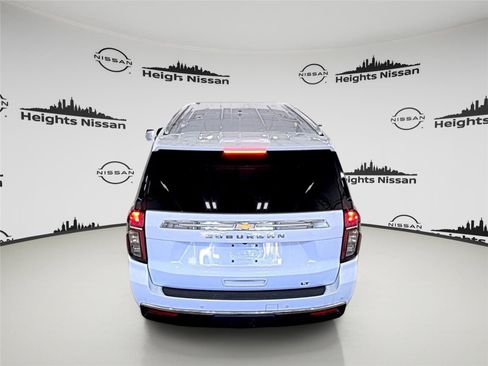 Used 2024 Chevrolet Suburban LT image 5