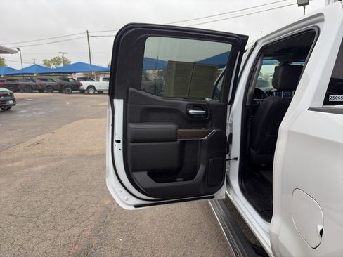 Used 2022 GMC Sierra 1500 Denali w/ Denali Premium Package AWD/4WD image 12