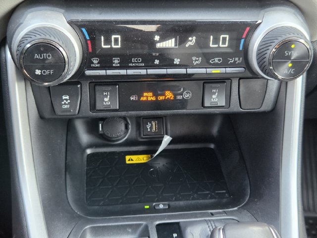 Certified 2024 Toyota RAV4 XLE Premium w/ Weather Package AWD/4WD image 17