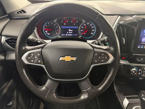 Used 2020 Chevrolet Traverse LT w/ Driver Confidence II Package AWD/4WD image 17