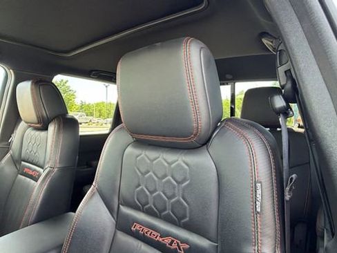 Used 2023 Nissan Frontier PRO-4X w/ Pro-4X Premium Package image 23