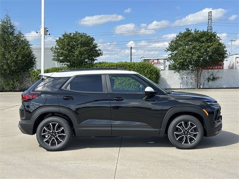 New 2025 Chevrolet TrailBlazer ACTIV w/ Convenience Package image 3