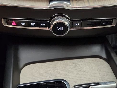 Used 2020 Volvo XC60 T5 Inscription w/ Protection Package Premier image 19