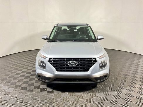 Used 2021 Hyundai Venue SE FWD image 5