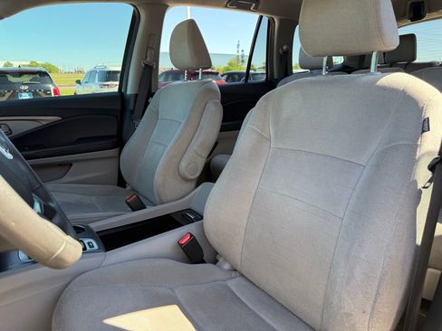 Used 2019 Honda Pilot EX image 11