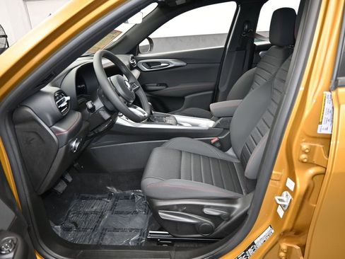 Used 2024 Dodge Hornet GT image 11