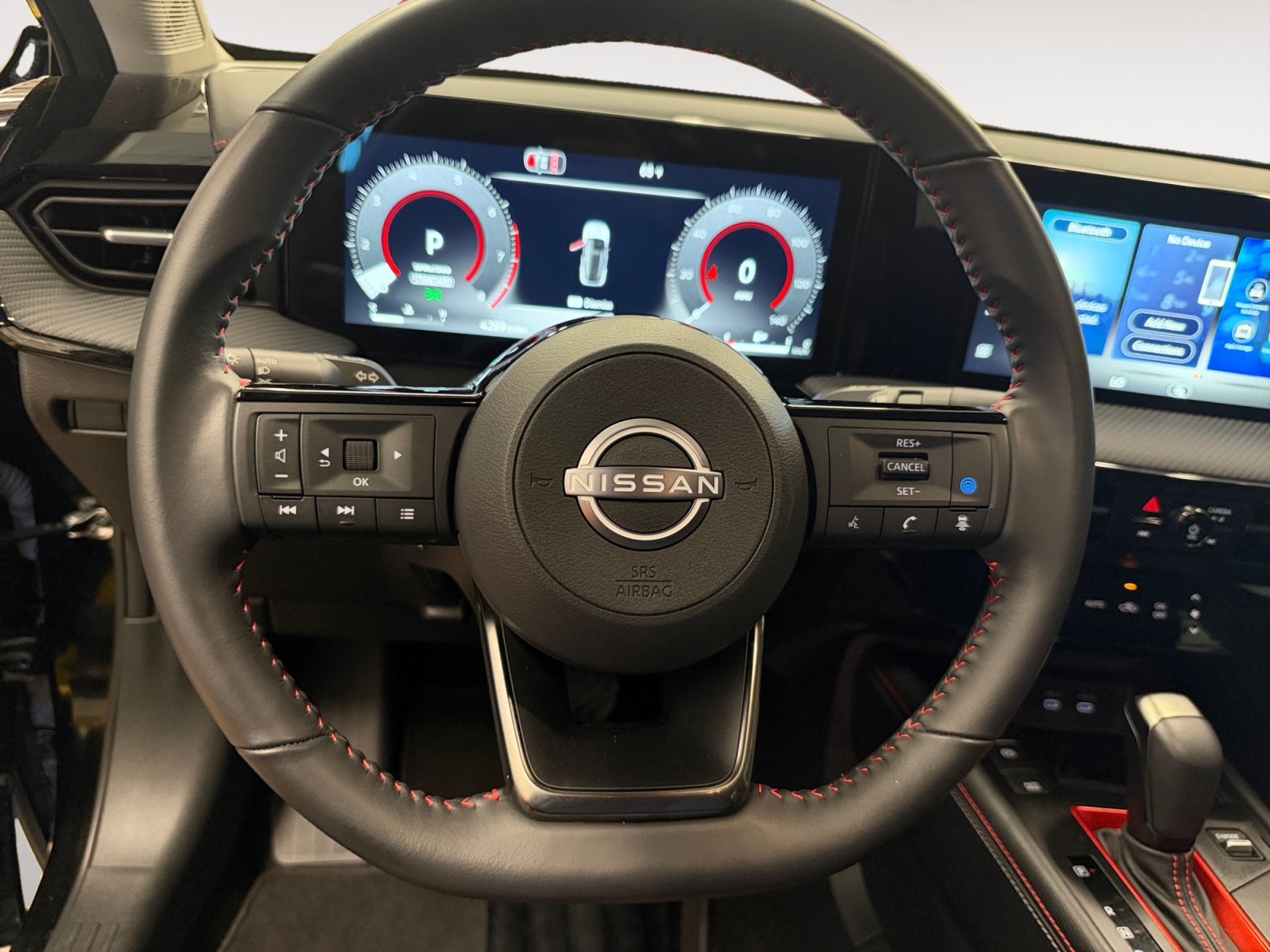 Used 2026 Nissan Kicks SR FWD image 14
