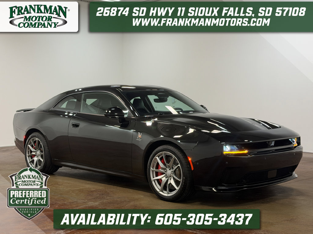 Used 2025 Dodge Charger Daytona Scat Pack w/ Track Pack AWD/4WD image 1