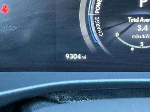 Used 2023 Lexus RZ 450e Premium image 30