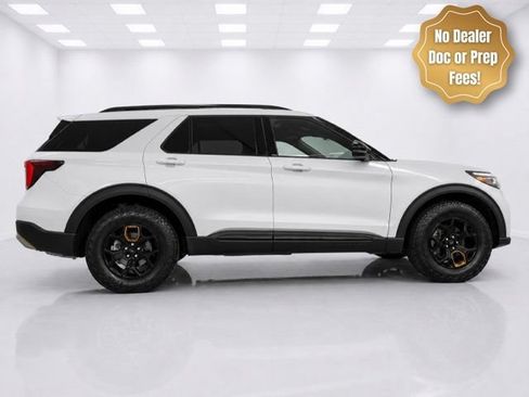 Used 2026 Ford Explorer Tremor w/ Tremor Ultimate Package AWD/4WD image 3