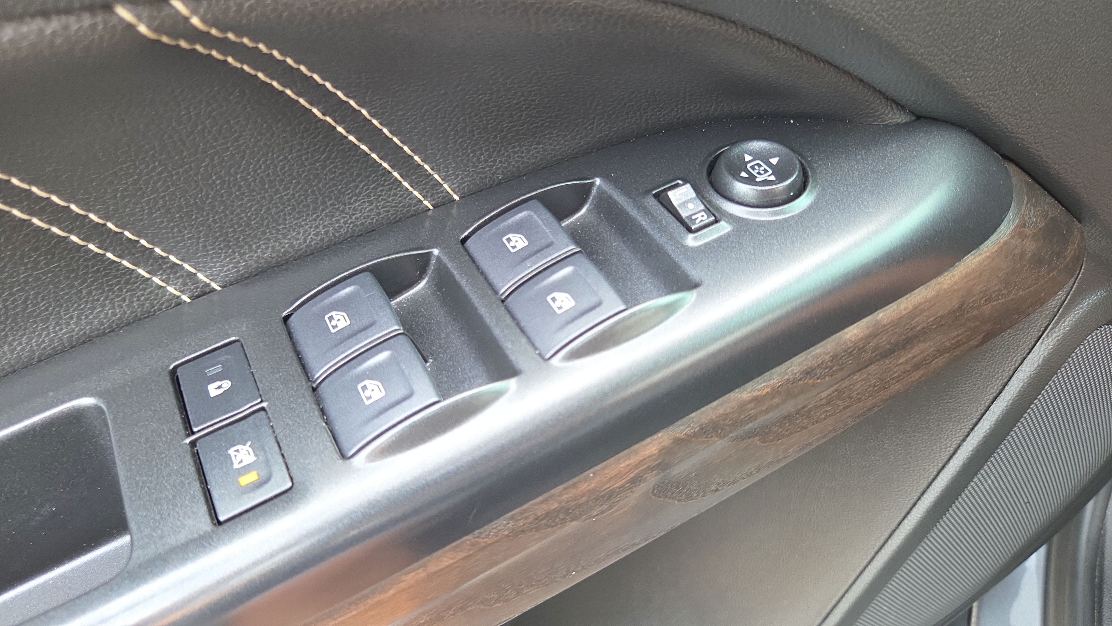 Used 2022 GMC Canyon Denali AWD/4WD image 35