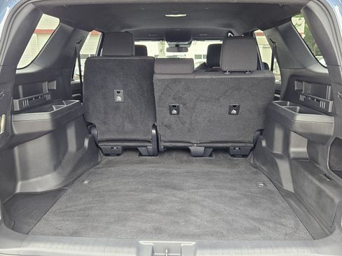 Certified 2025 Toyota 4Runner SR5 AWD/4WD image 26